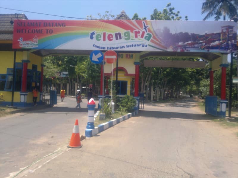 pantai teleng ria pacitan